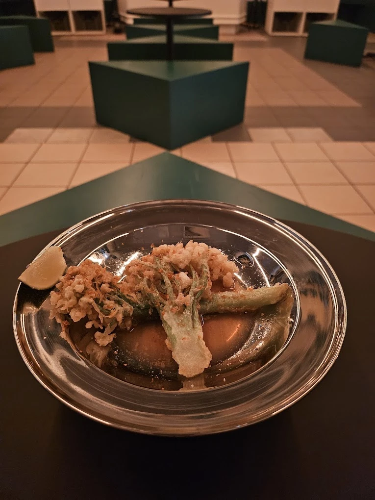 Cafeteria photo 6